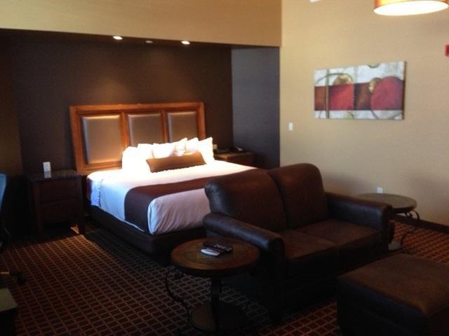 C'Mon Inn & Suites Фарго Экстерьер фото