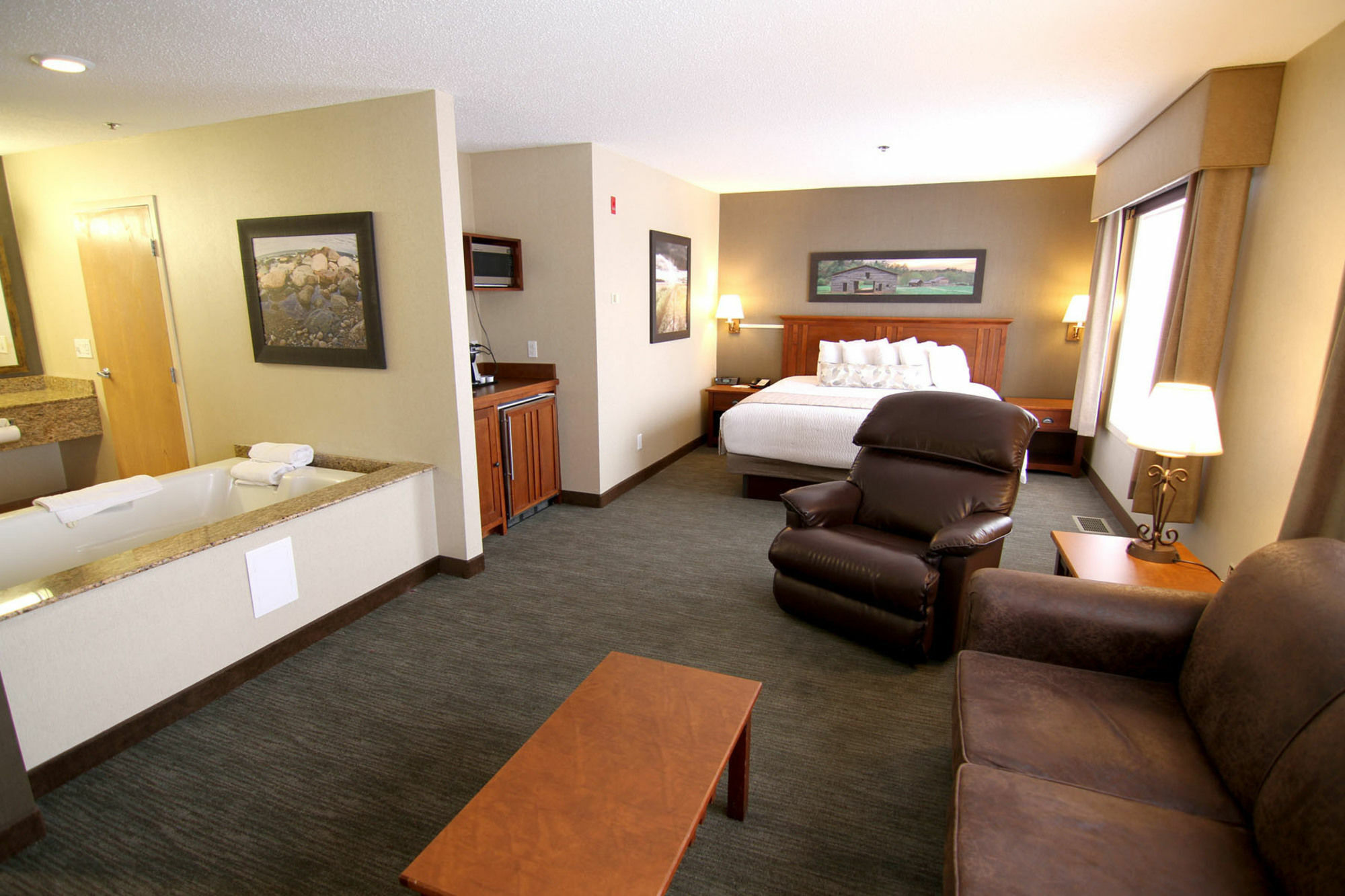 C'Mon Inn & Suites Фарго Экстерьер фото