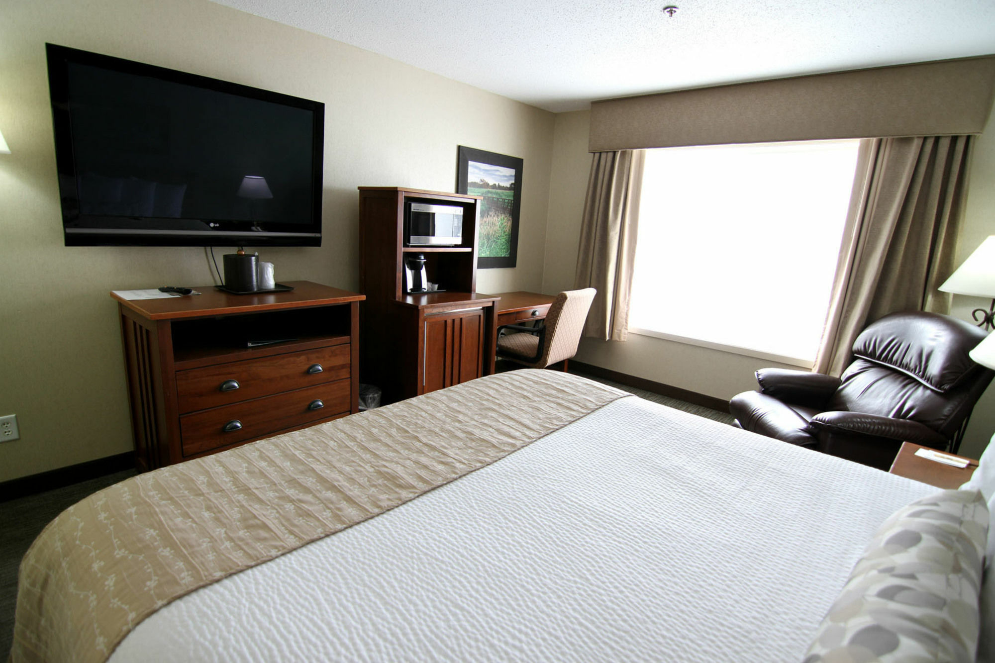 C'Mon Inn & Suites Фарго Экстерьер фото